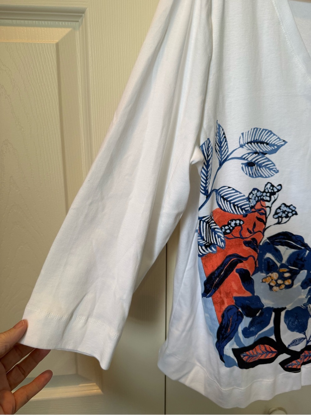 # Chico's XL Alabaster Floral Everyday 3/4 Sleeve Tee - Picture 4 of 8